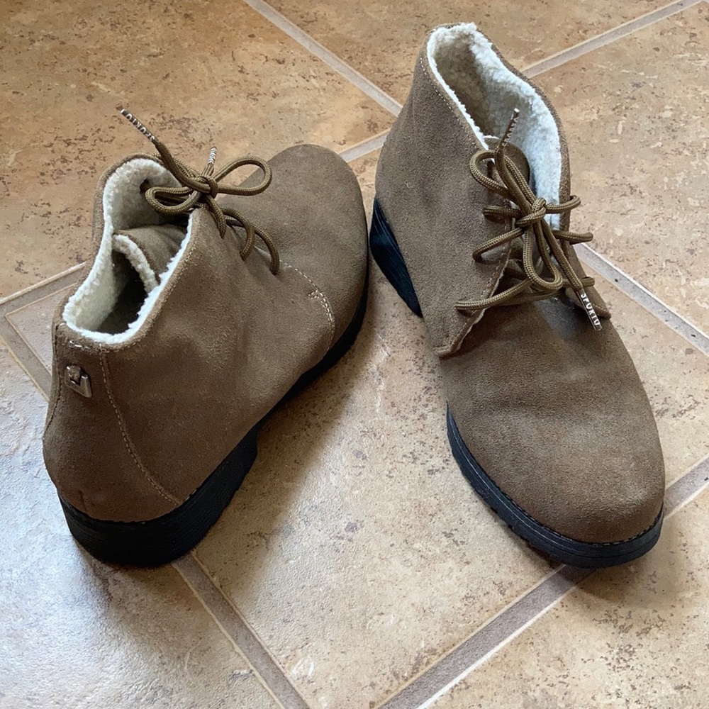 Sporto Women’s Size 9 Brown Suede Insulated Boots